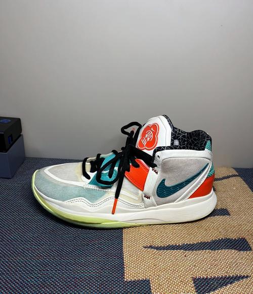 欧文什么时候和nike签约的，欧文与nike解约？