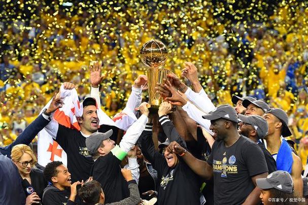 nba背靠背比赛是什么意思，nba 背靠背？
