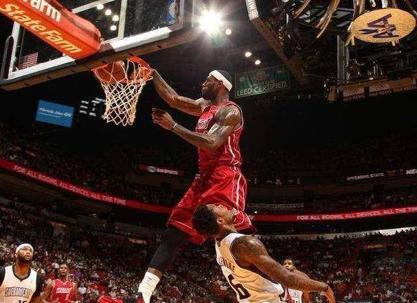 詹姆斯怀特参加过nba扣篮大赛吗？詹姆斯怀特参加过nba扣篮大赛吗视频？