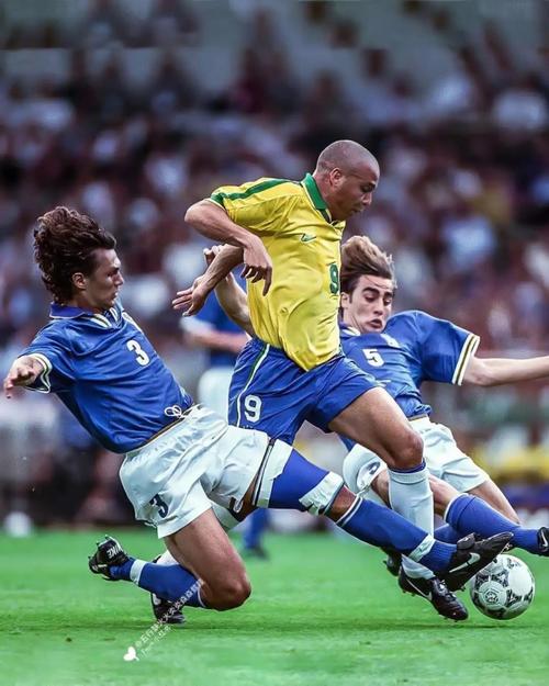 98年世界杯罗纳尔多怎么了，1998世界杯罗纳尔多？