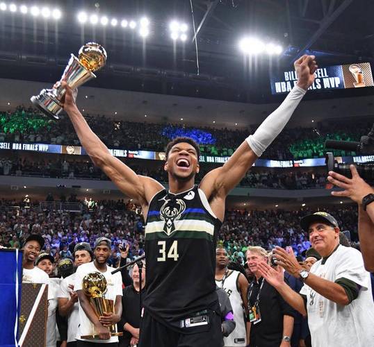nba雄鹿队总冠军，nba雄鹿总冠军视频？