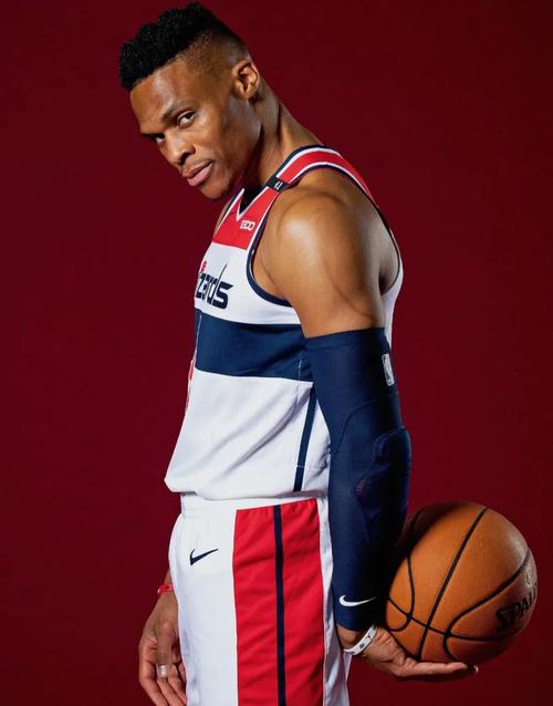 威少几次常规赛mvp？威少得过几次mvp？